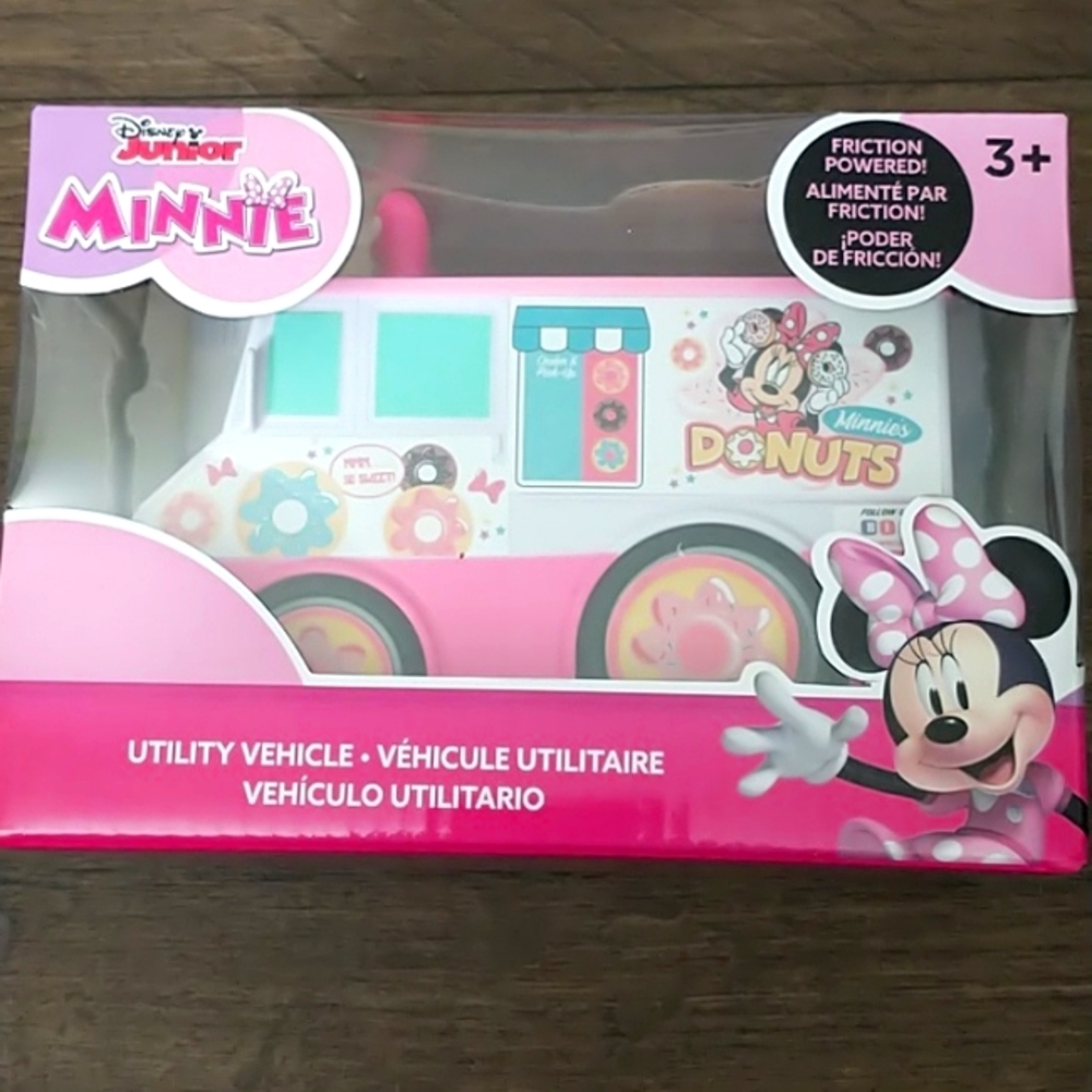 Minnie mouse utility vehicle